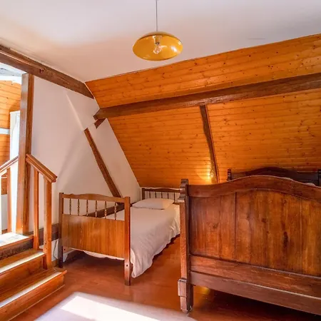 Ferienhaus A La Campagne Ginestet